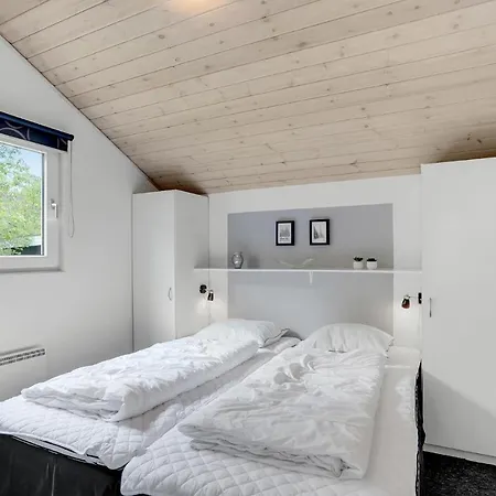 Lovely Home In Oksbol With Sauna Oksbøl