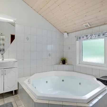 Lovely Home In Oksbol With Sauna * Oksbøl