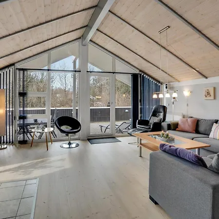 Lovely Home In Oksbol With Sauna Oksbøl